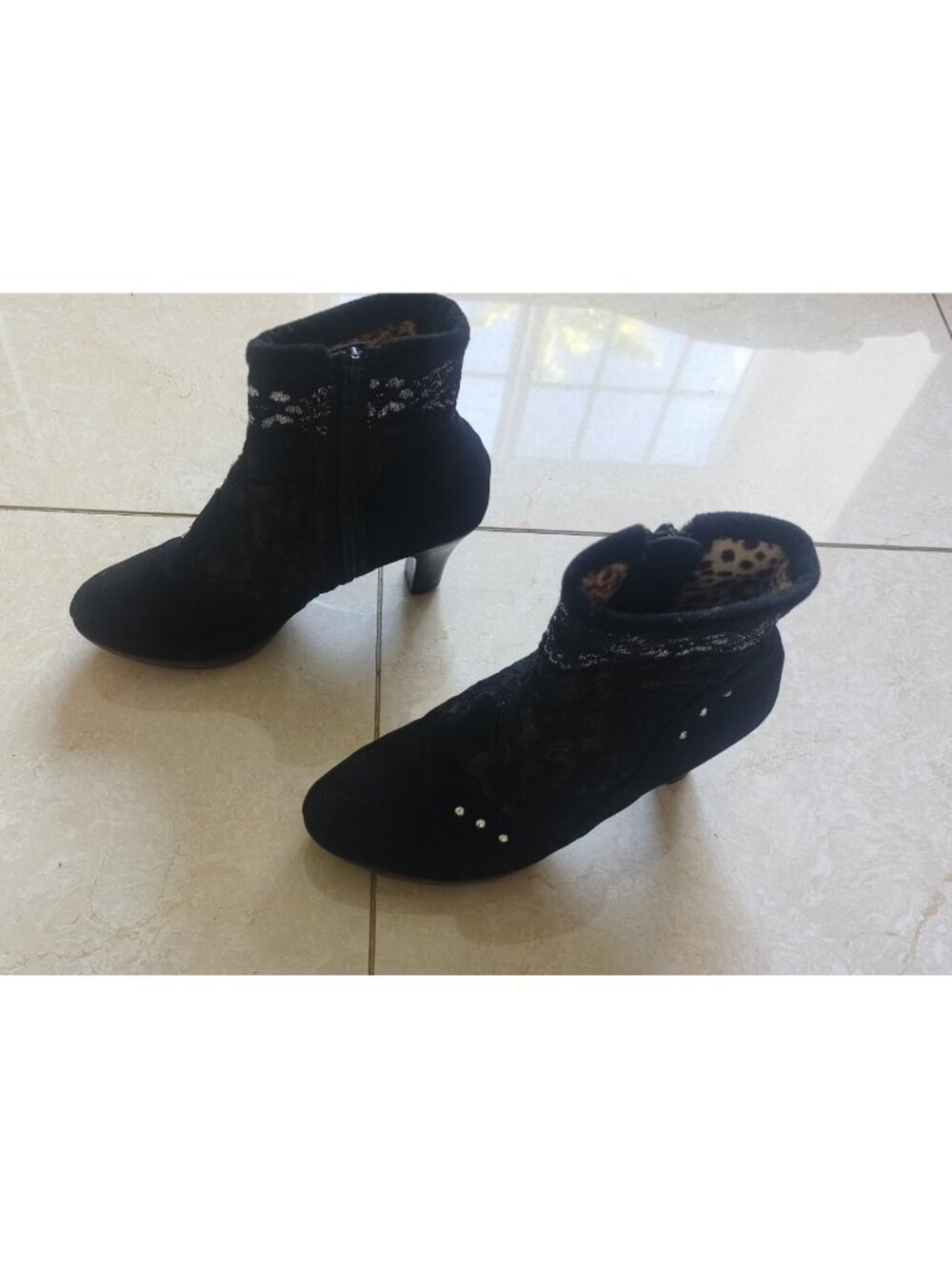 Black Fabric Ankle Boots Lace Rhinestone Leopard Lining Chunky Heel Size 4.5